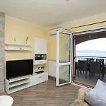 Victory Apartment *
