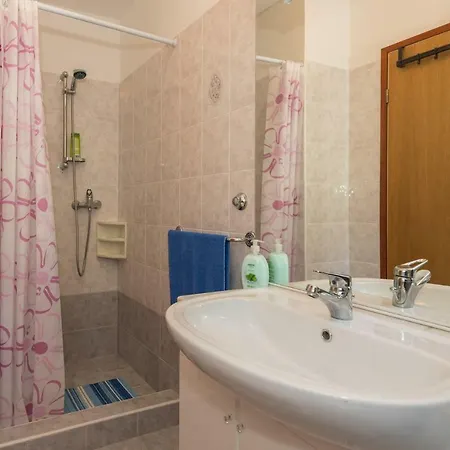 Victory Apartment Ravni