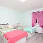 Apartment Victory Ravni