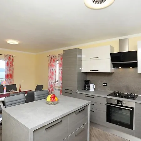 Victory Apartment *