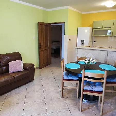 Victory Apartment *